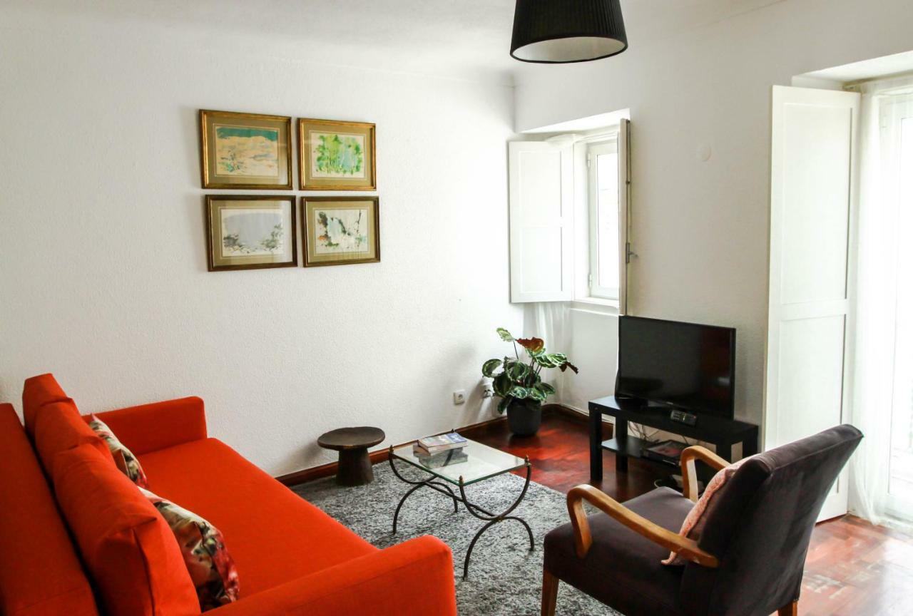 Cozy And Spacious Apartment In Graca, Lisbon Exterior photo