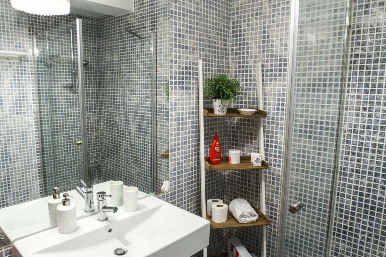 Cozy And Spacious Apartment In Graca, Lisbon Exterior photo