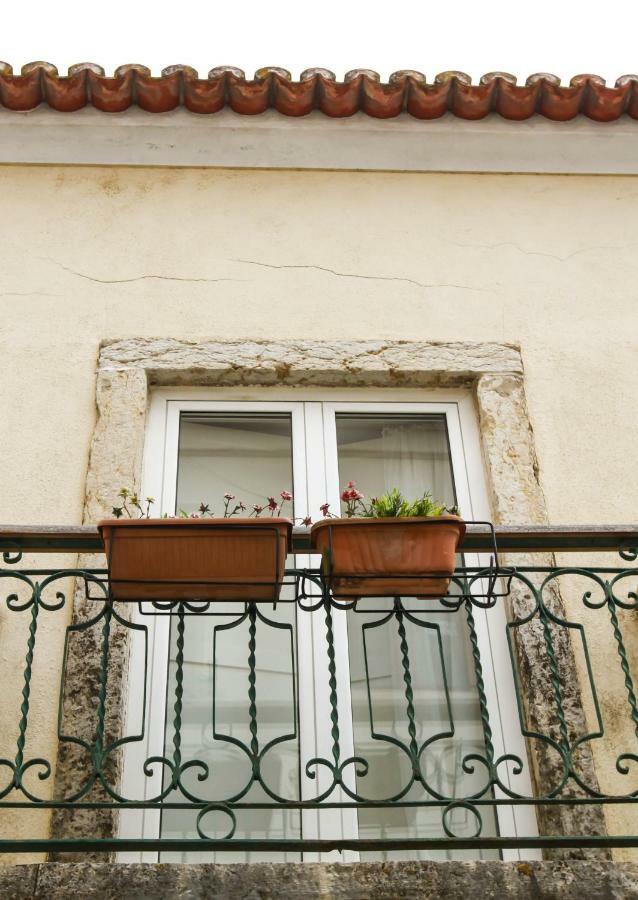 Cozy And Spacious Apartment In Graca, Lisbon Exterior photo