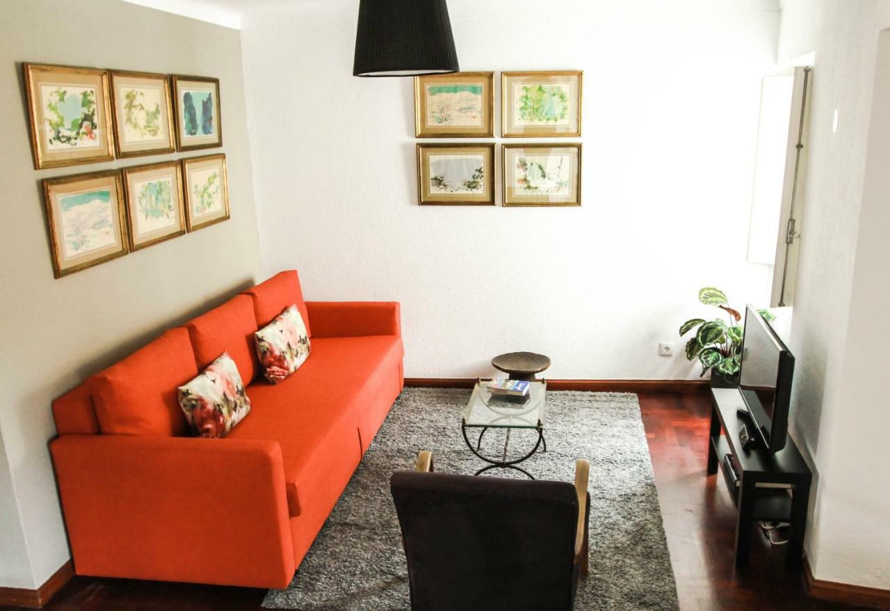 Cozy And Spacious Apartment In Graca, Lisbon Exterior photo