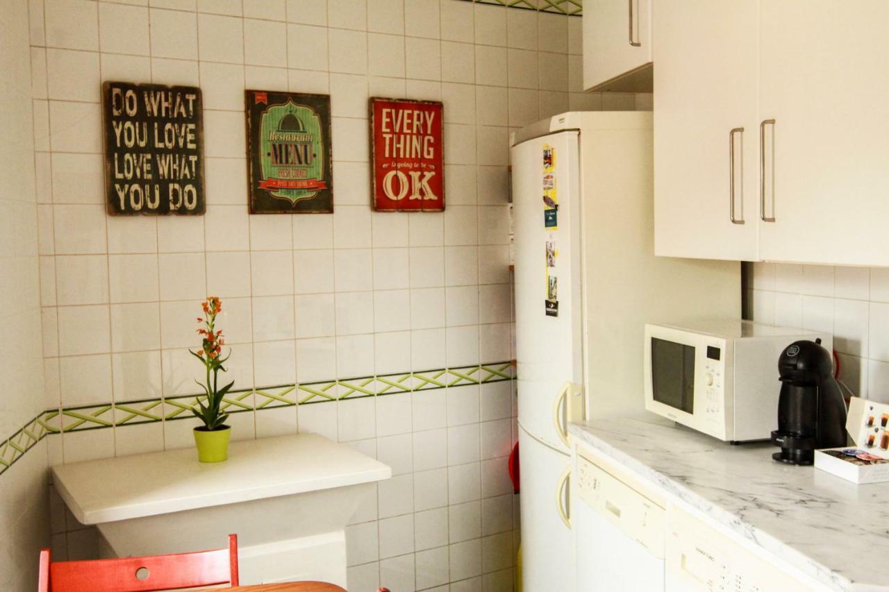 Cozy And Spacious Apartment In Graca, Lisbon Exterior photo
